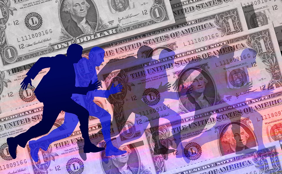 catching money